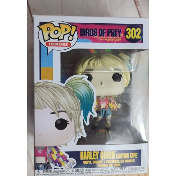 Pop Heroes Birds of Prey 302 Harley Quinn Caution Tape Vinyl Figure Funko Pop - Picture 14 of 16